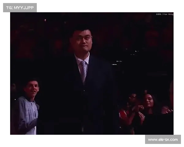 姚明球衣退役仪式感人时刻回顾中国篮球传奇的辉煌与荣耀 姚明球衣退役仪式感人时刻回顾中国篮球传奇的辉煌与荣耀